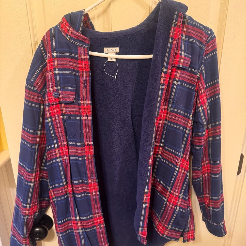 Size XS, LL Bean, Fleece navy and red button up hoodie